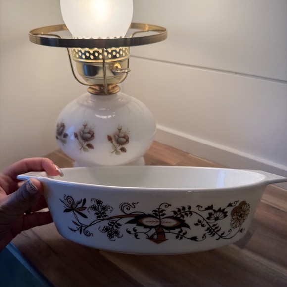 PYREX Oval Casserole Dish - Picture 3 of 3